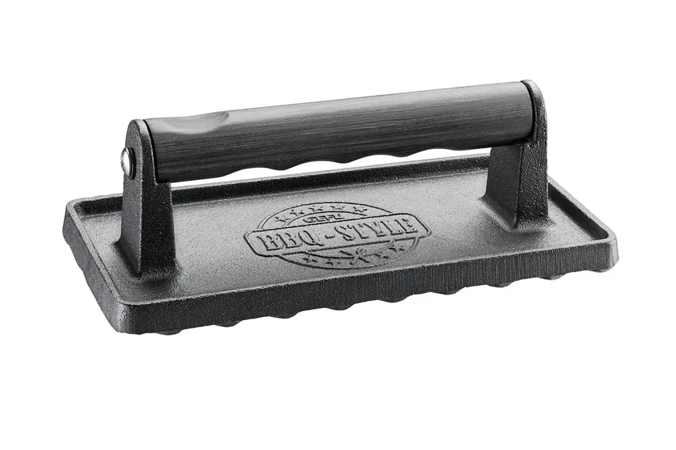 gefu-fleischbeschwerer-bbq-1-kg-gusseisenpresse-mit-holzgriff-rillenstruktur-f-r image 1