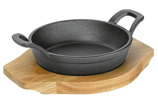 k-chenprofi-gusseisen-servierpfanne-mit-pinienholzbrett-18-5-x-24-cm-f-r-grill-b image 1