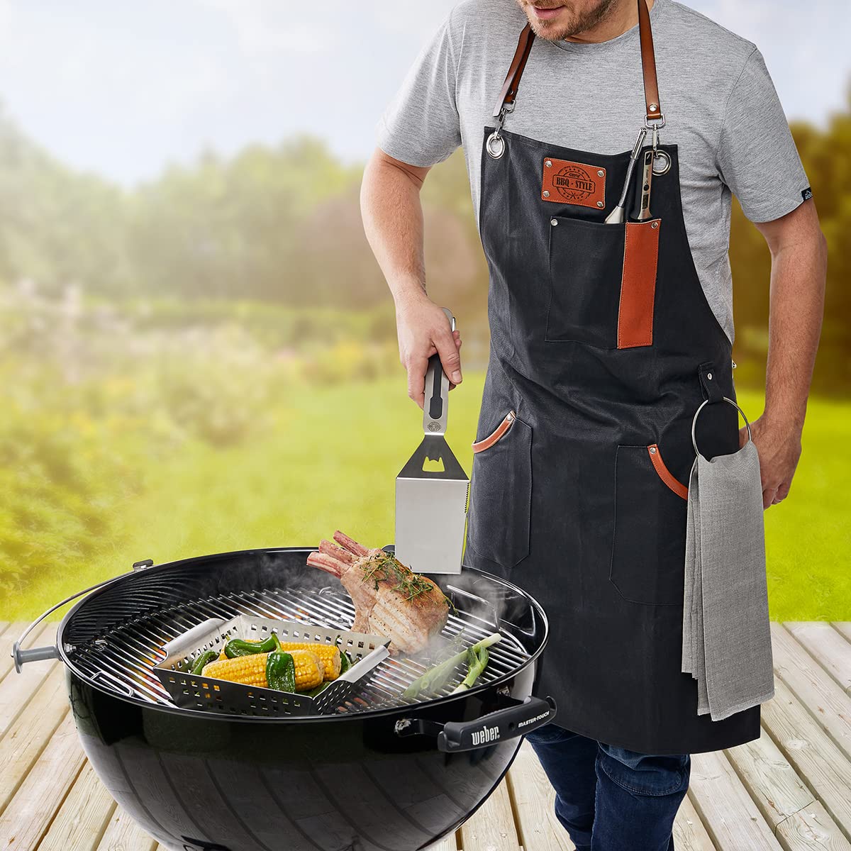gefu-grillsch-rze-bbq-aus-gewachster-baumwolle-mit-echtleder-details-handtuch-se image 2