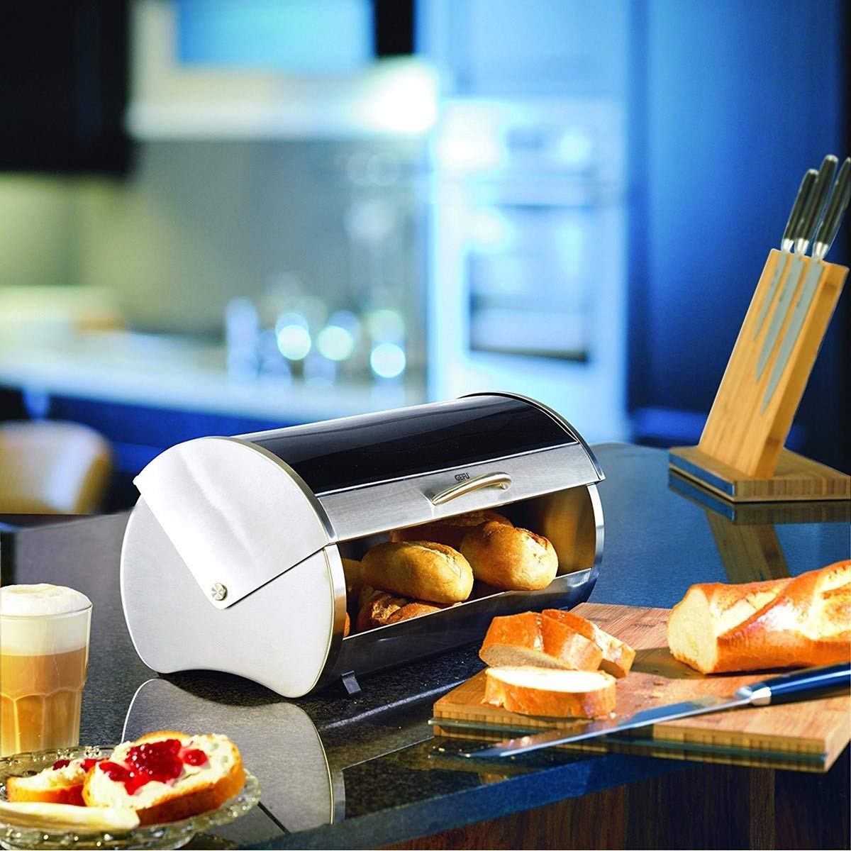 gefu-rondo-brotkasten-aus-edelstahl-und-sicherheitsglas-nierenform-mit-klappmech image 2