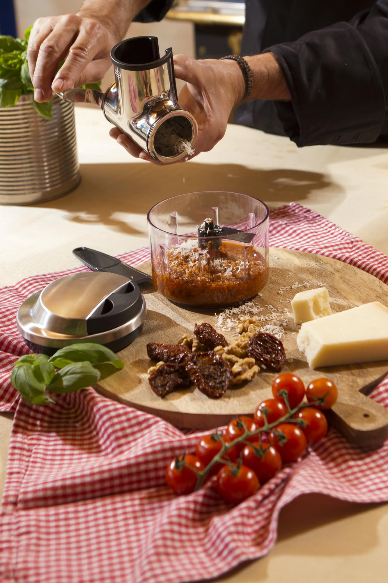 r-sle-k-sem-hle-parmesanreibe-mit-kurbel-edelstahl-18-10-feiner-reibeeinsatz-zer image 4